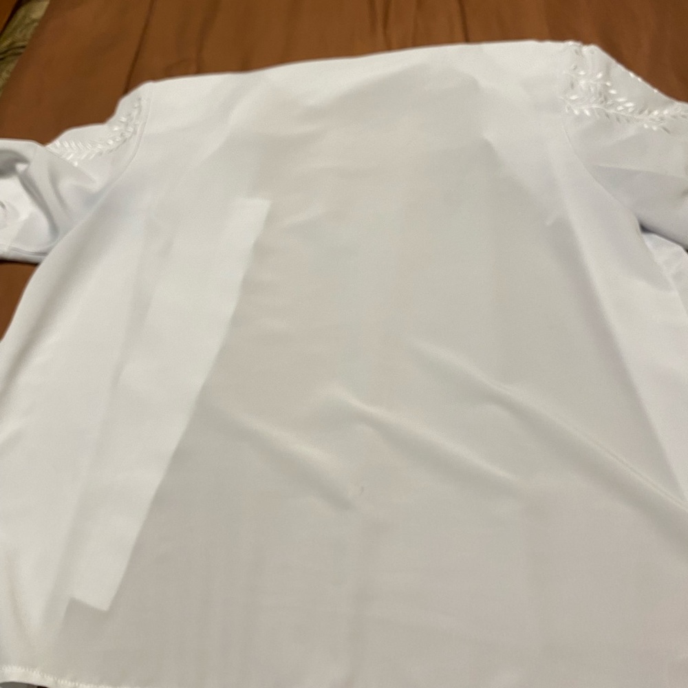 Women’s dress shirt